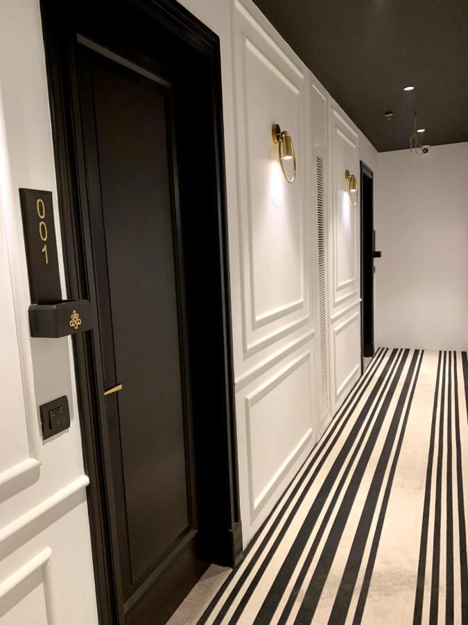 Madhav'S Lap Of Luxury Hotel Морадабад Екстериор снимка